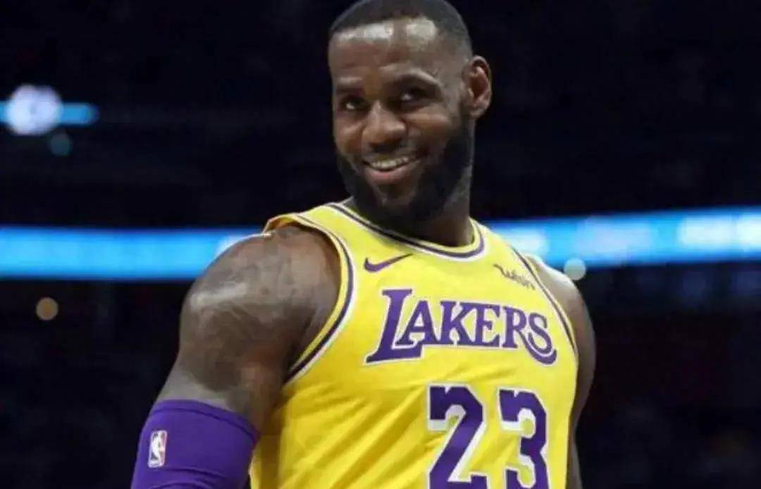  詹姆斯为中国发声 -九游App下载